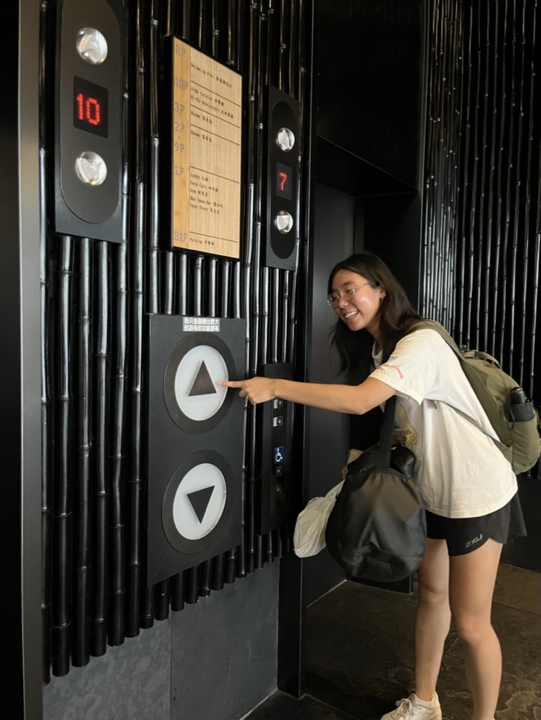 Gaya Hotel Elevator